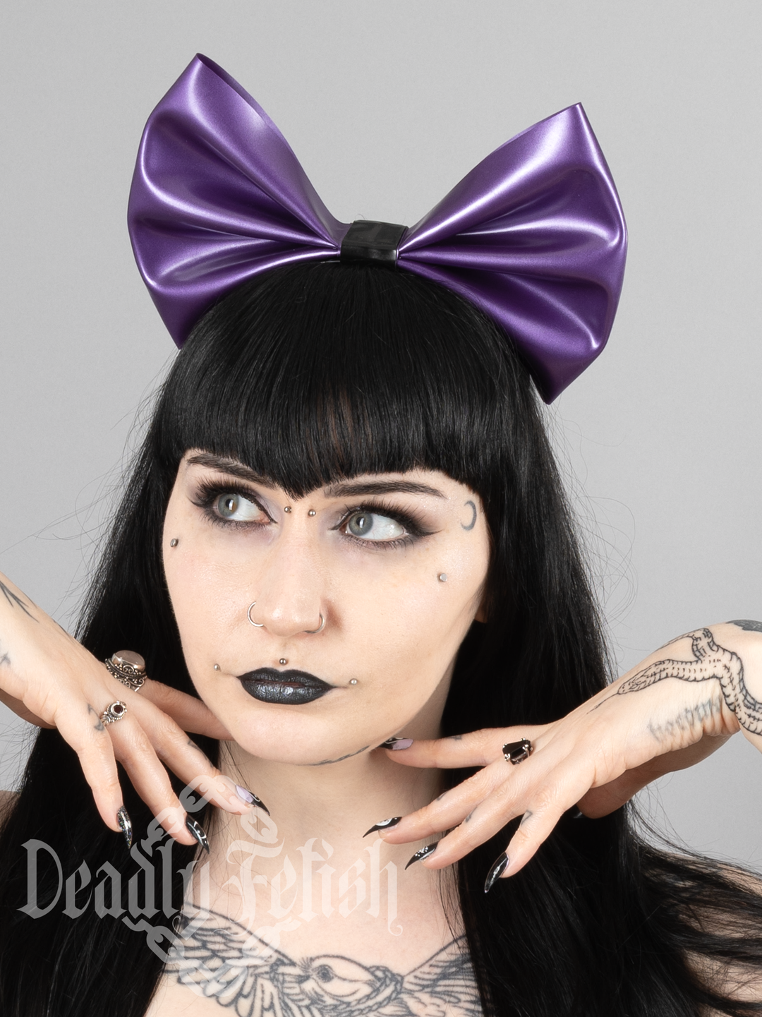 Deadly Fetish Latex: Vault Hair Bow