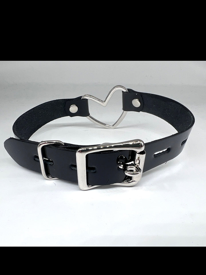 Leather Locking Buckle Collar with Heart Ring