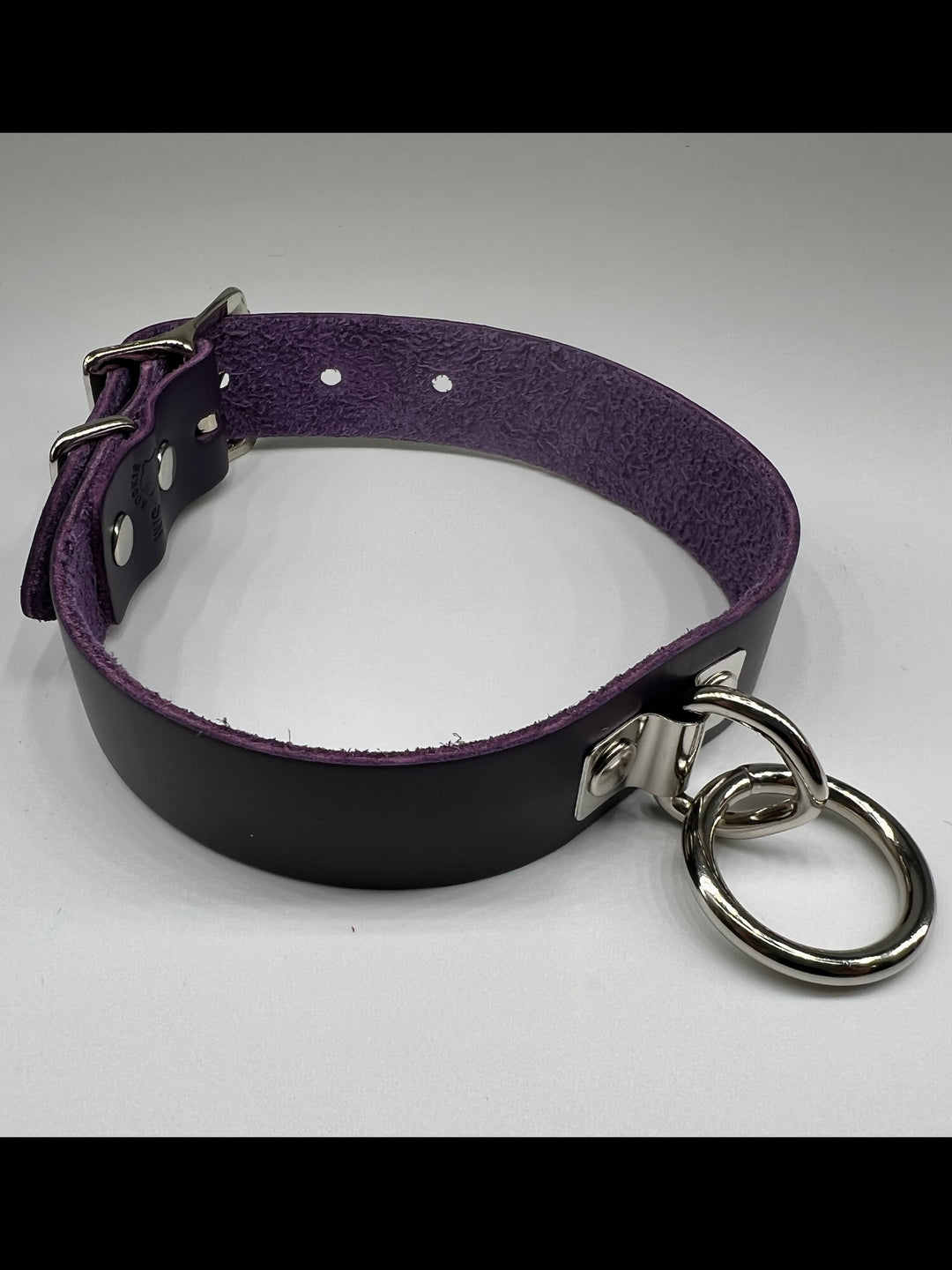 Classic Leather Collar