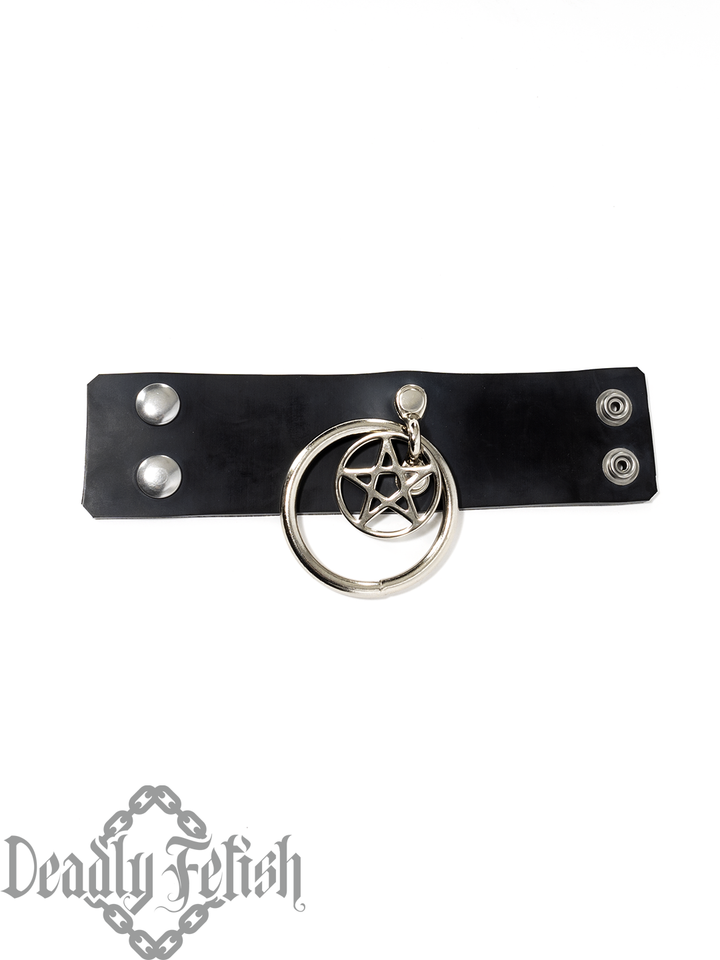 Deadly Fetish Latex: Pentagram Snap Cuffs