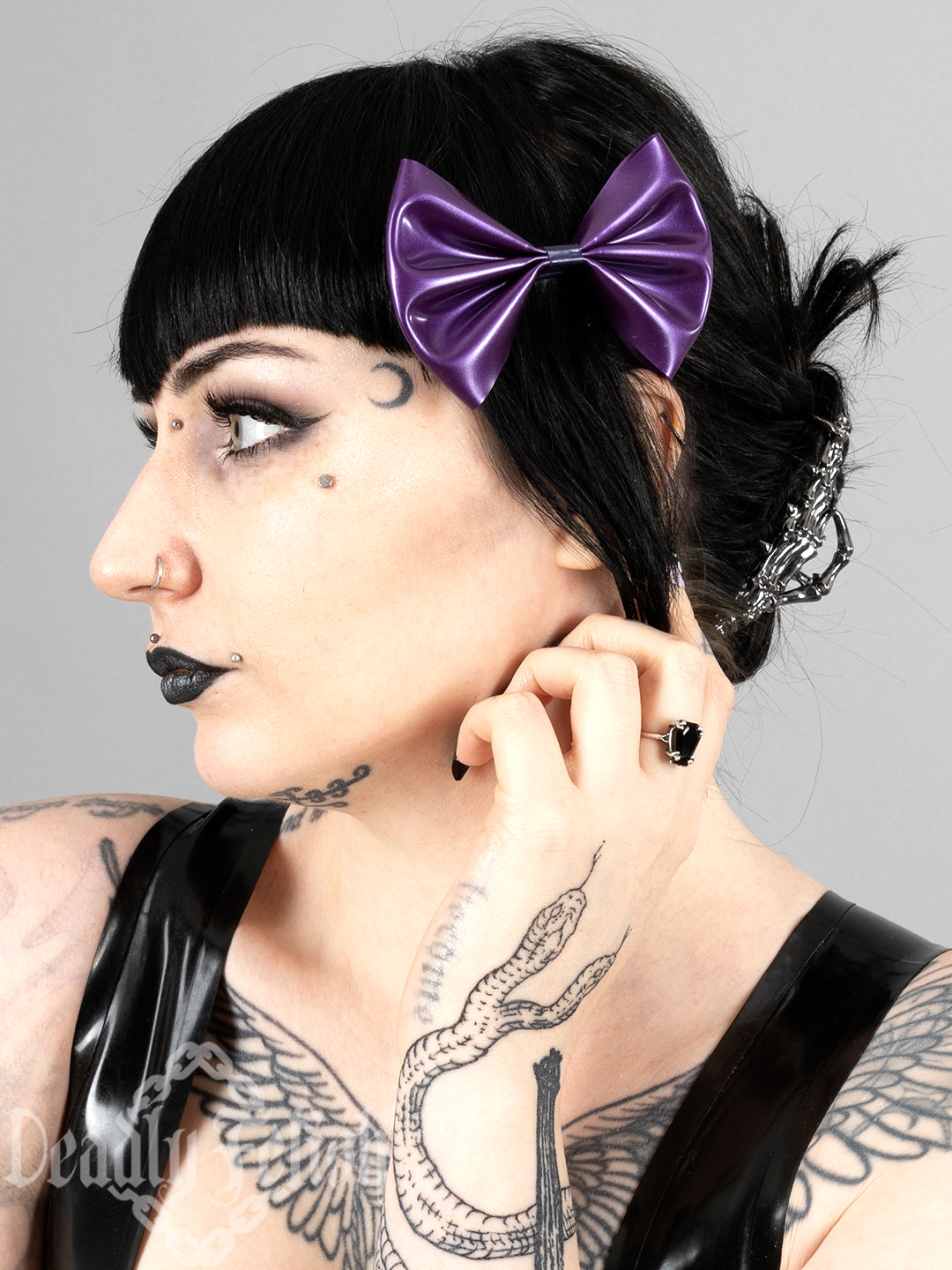 Deadly Fetish Latex: Bow Clips
