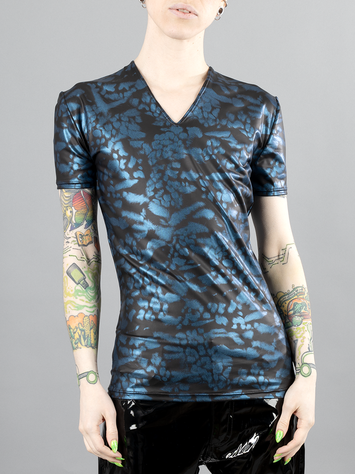 Printed Wetlook V-Neck T-Shirt