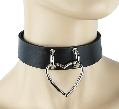 Leather Collar With Centre Heart